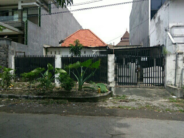 Rumah Pusat Kota Surabaya