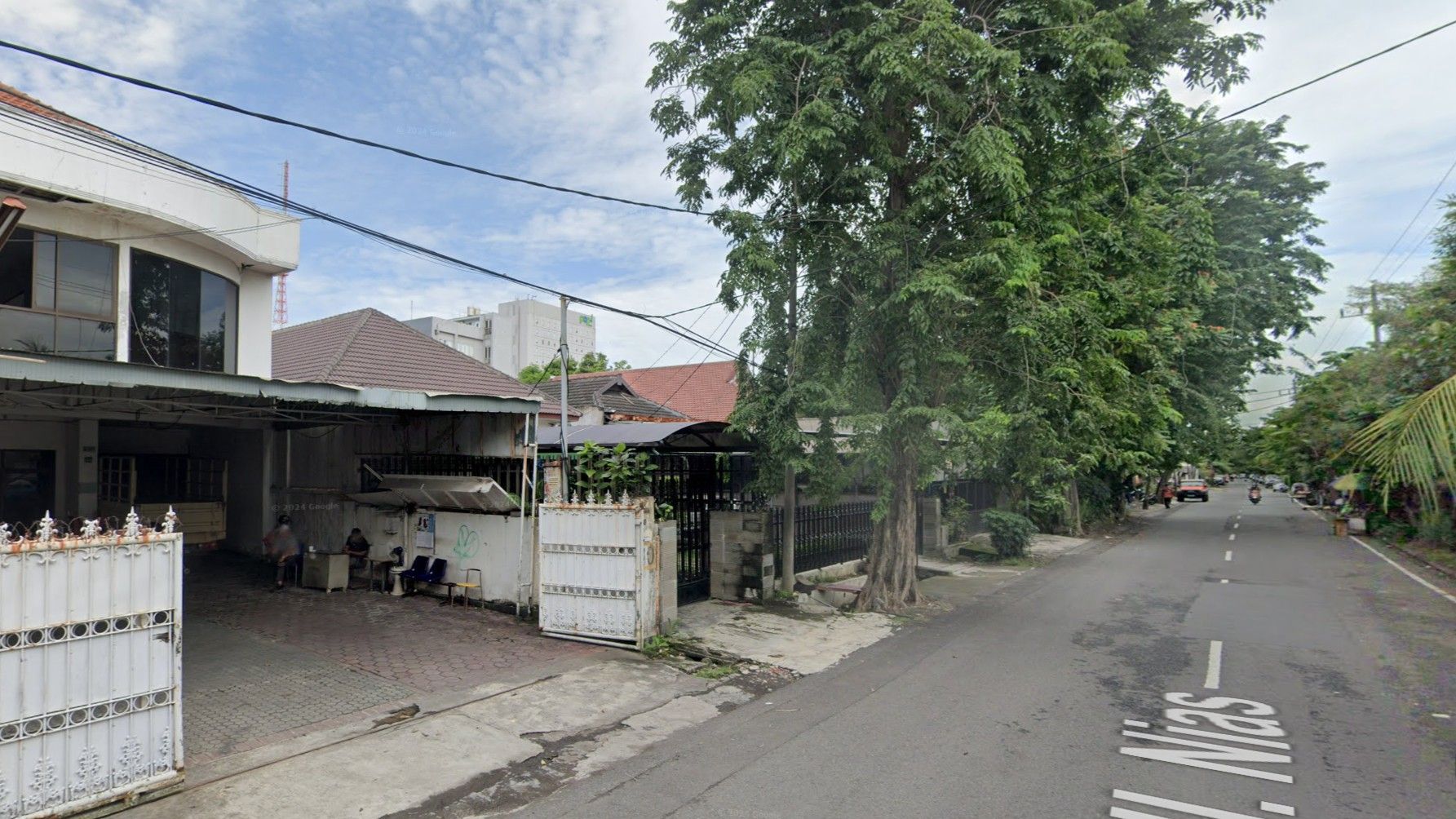Rumah pusat kota Surabaya