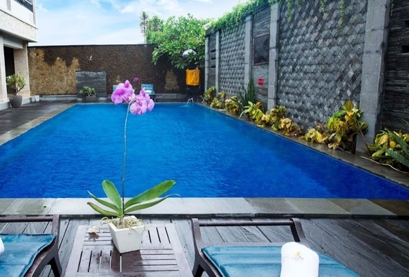 lelang hotel di bali