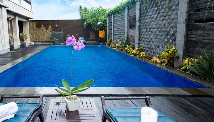lelang hotel di bali