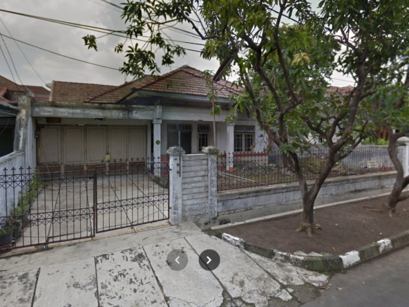 Rumah tua hitung tanah