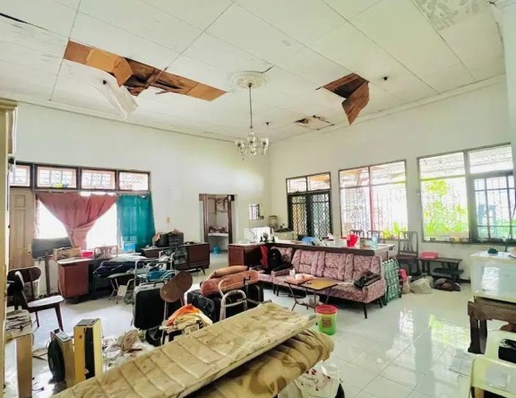 Rumah tua hitung tanah