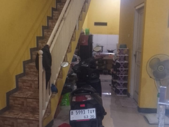 Jual rumah Ciracas Jaktim