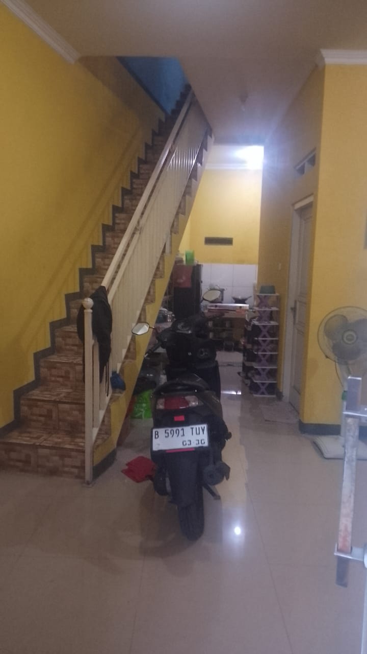 Jual rumah Ciracas Jaktim