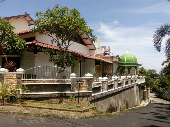 Rumah mewah dijual di Semarang
