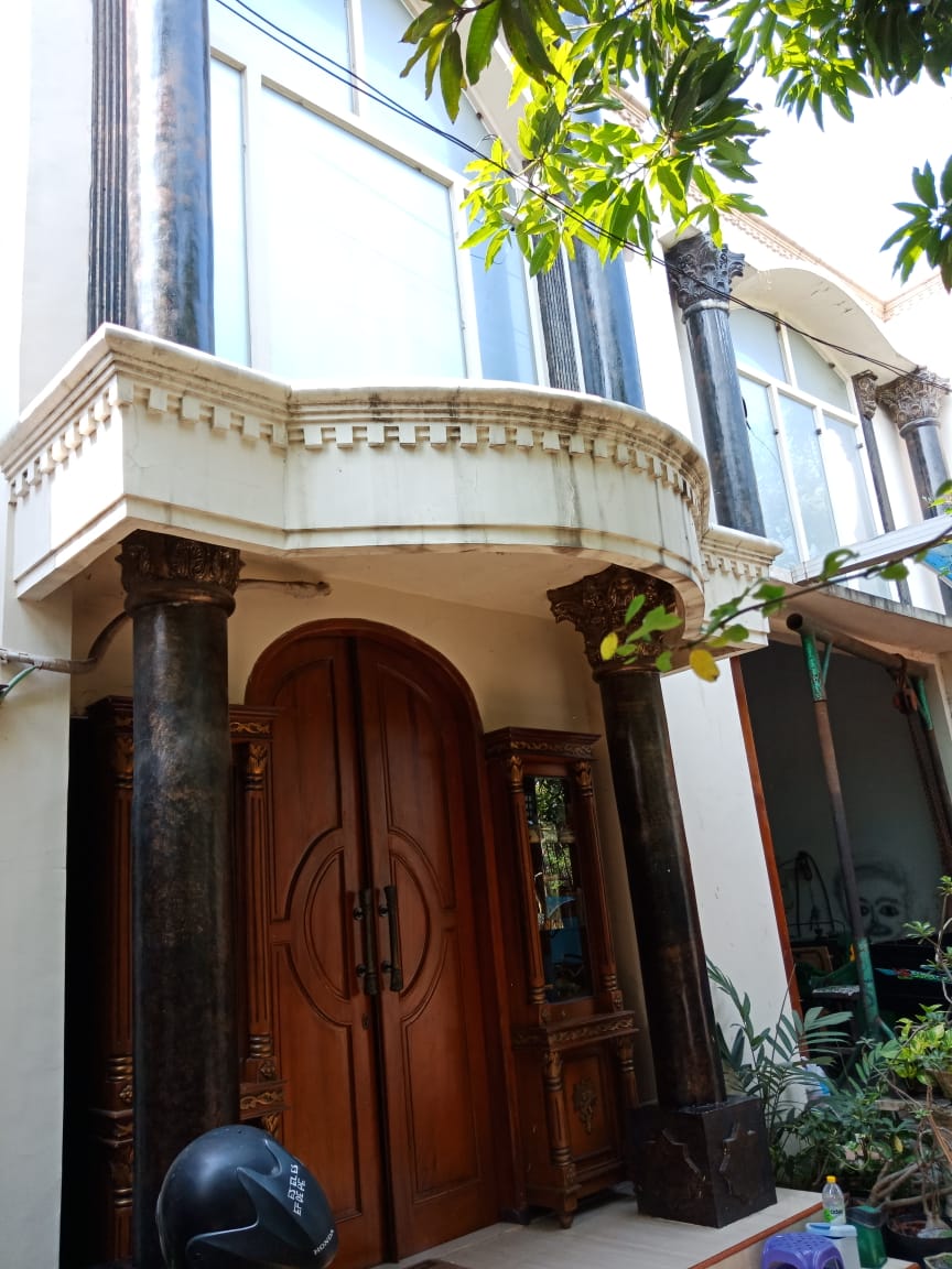 Dijual rumah Rungkut