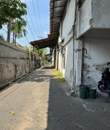 Gudang eks pabrik