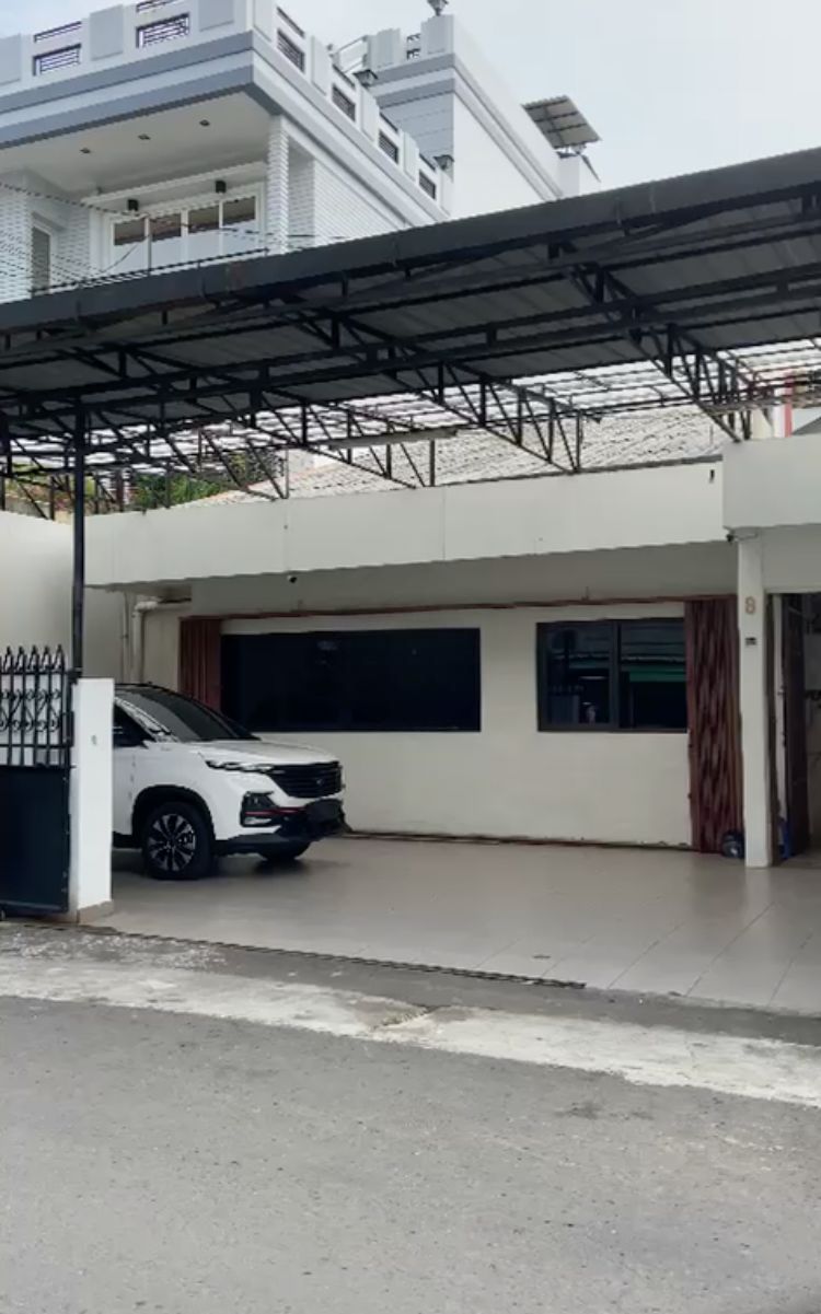 Jual rumah Jakarta Barat