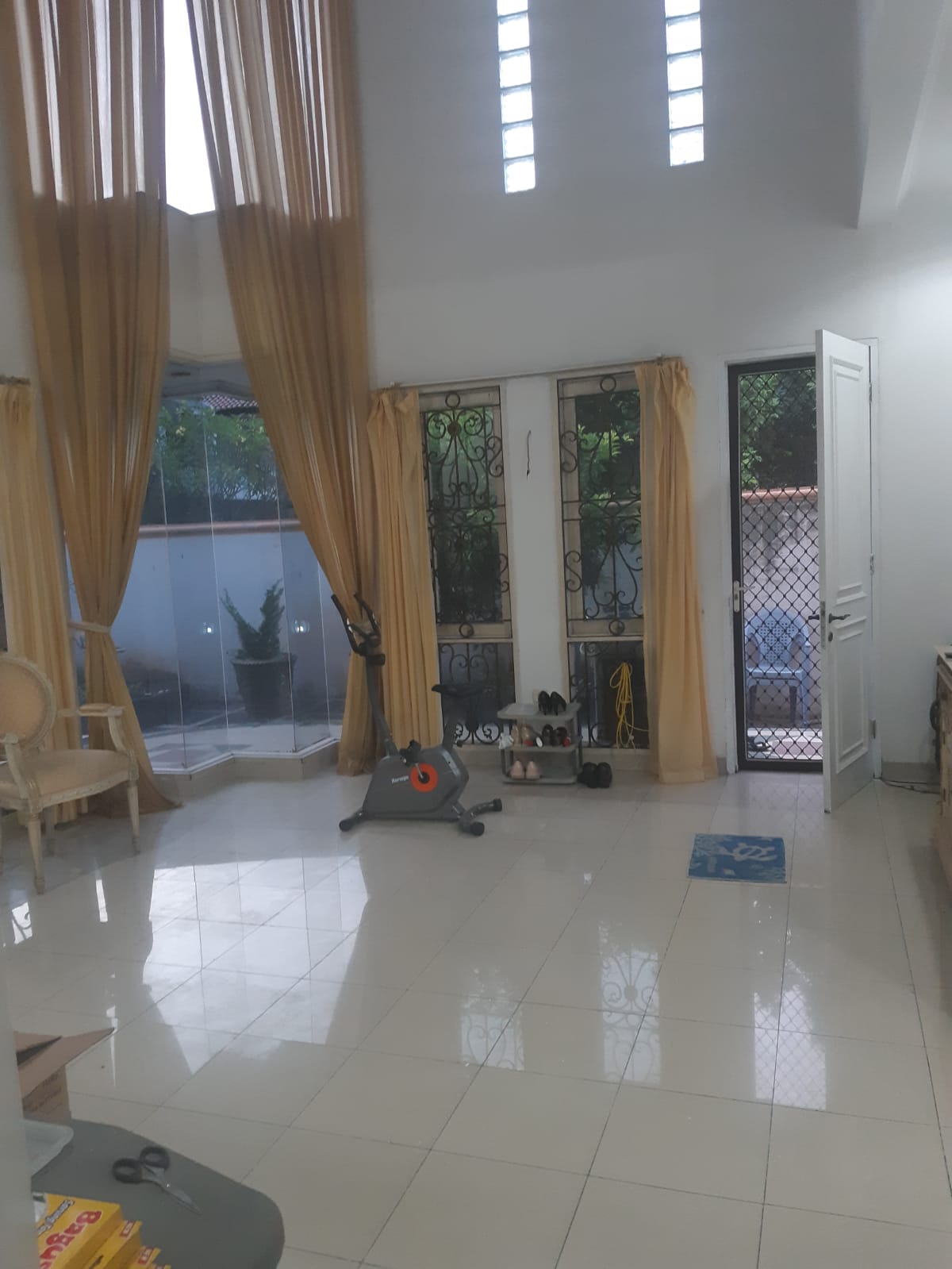 Jual rumah Puri Kembangan
