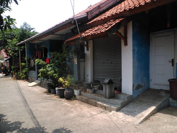 Dijual rumah hitung tanah