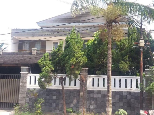 Rumah dijual Pondok Kelapa