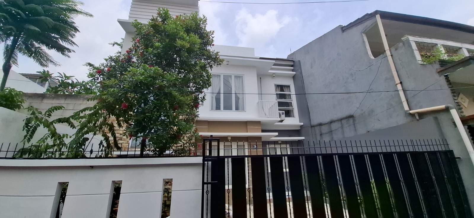 Jual rumah di Pangkalan Jati