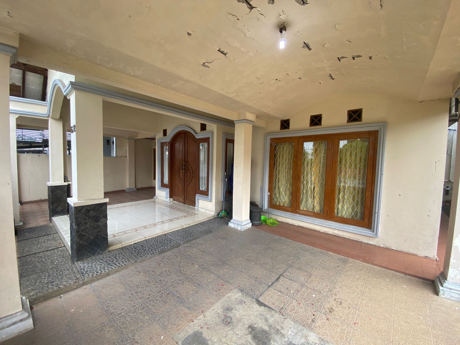 Dijual rumah Pondok Gede