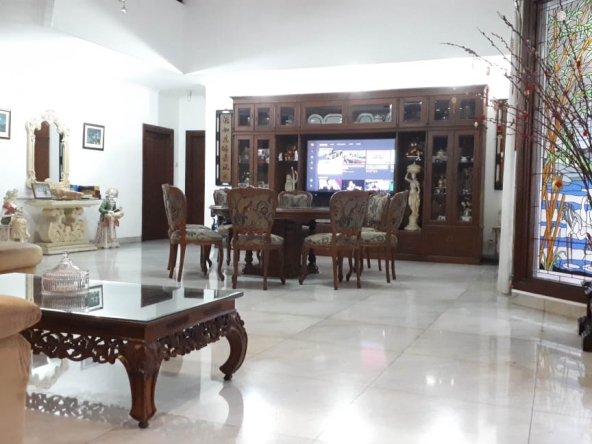 Rumah dijual di taman Kedoya Baru