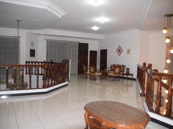 Rumah dijual di taman Kedoya Baru