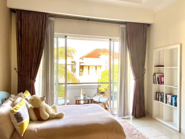 Raffles Hills Cibubur