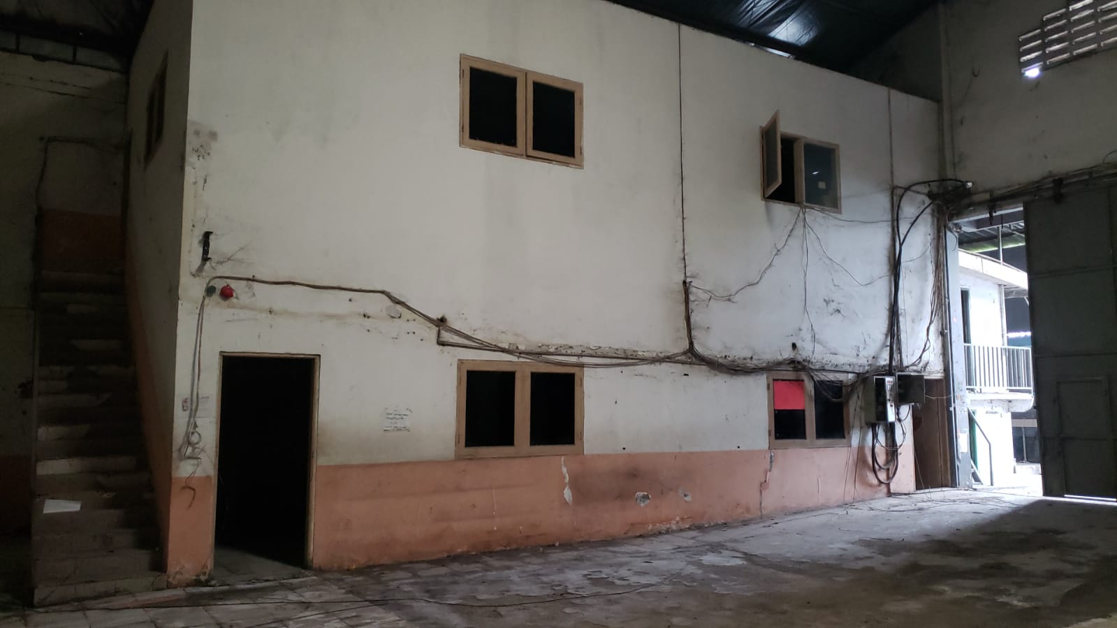 Gudang di jual di Tangerang