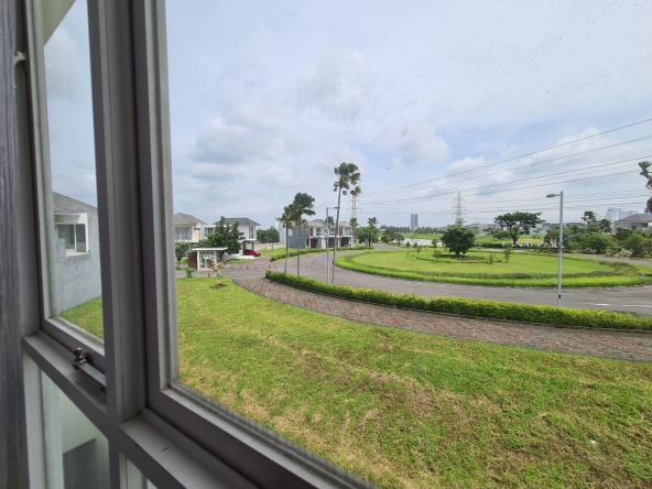 rumah Royal Residence Surabaya