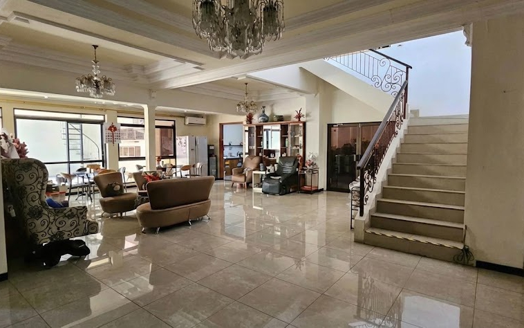 Rumah komplek Kupang Indah