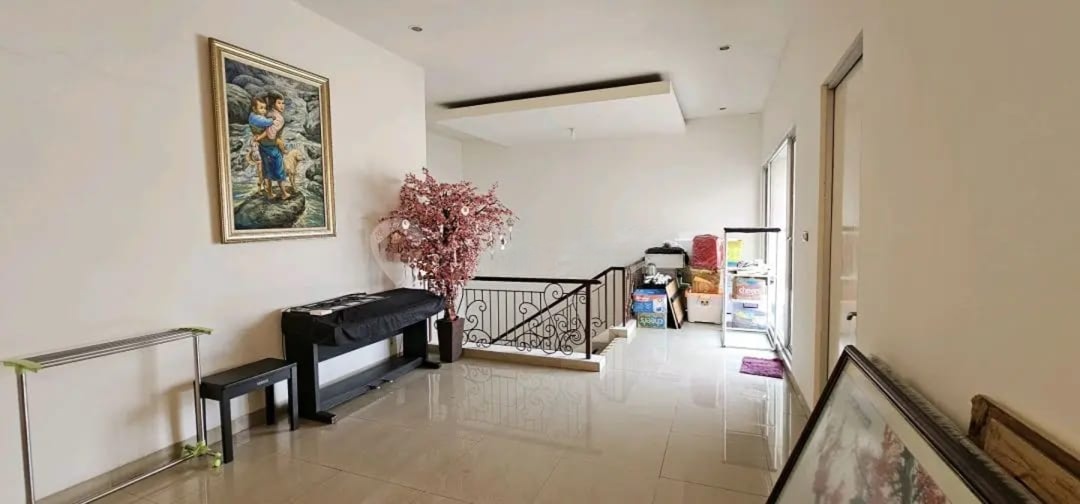 Rumah usaha dijual di Surabaya