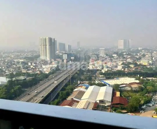 Sewa apartemen West Vista