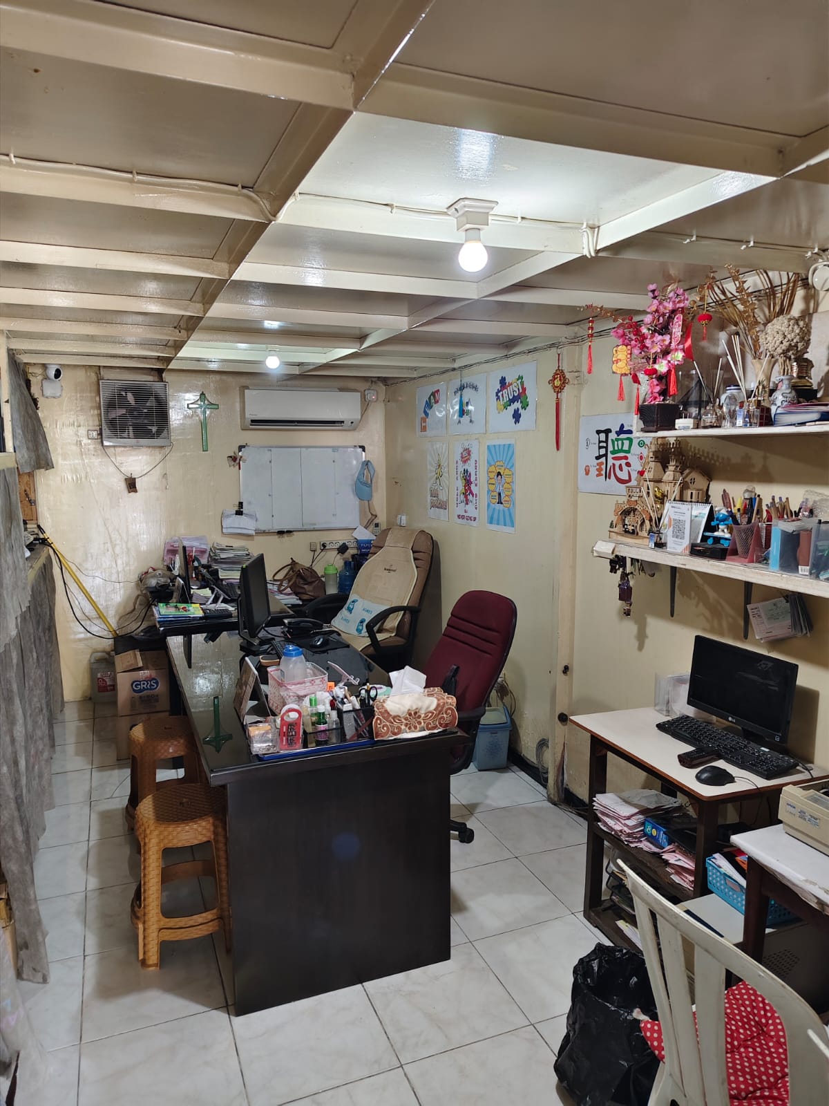 Ruko Raya Darmo Baru