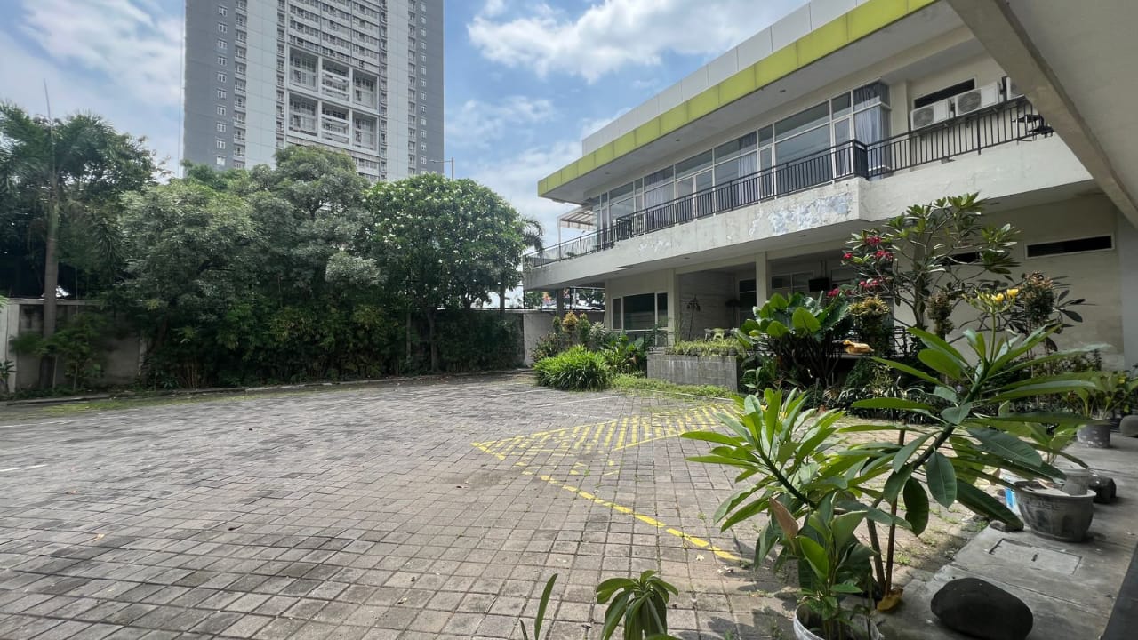 Jual gedung di Surabaya