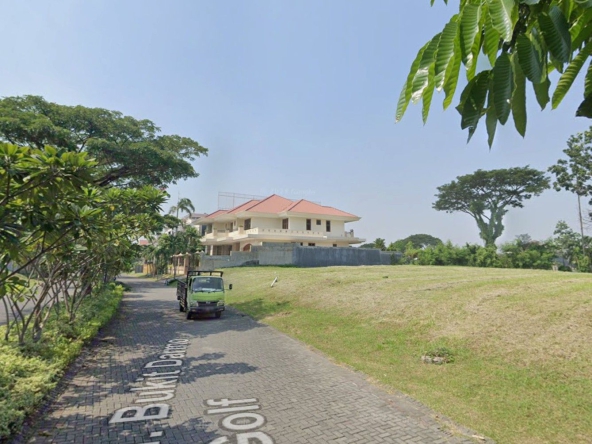 Bukit Darmo Golf dijual