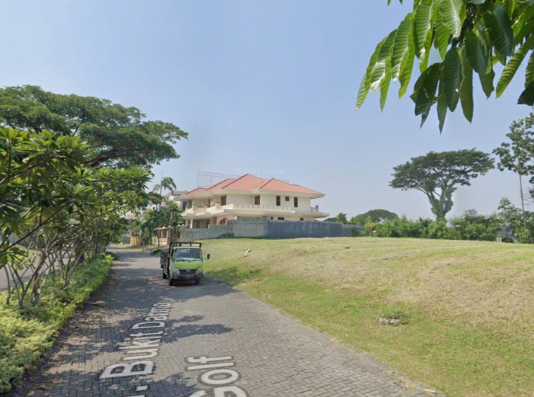 Bukit Darmo Golf dijual