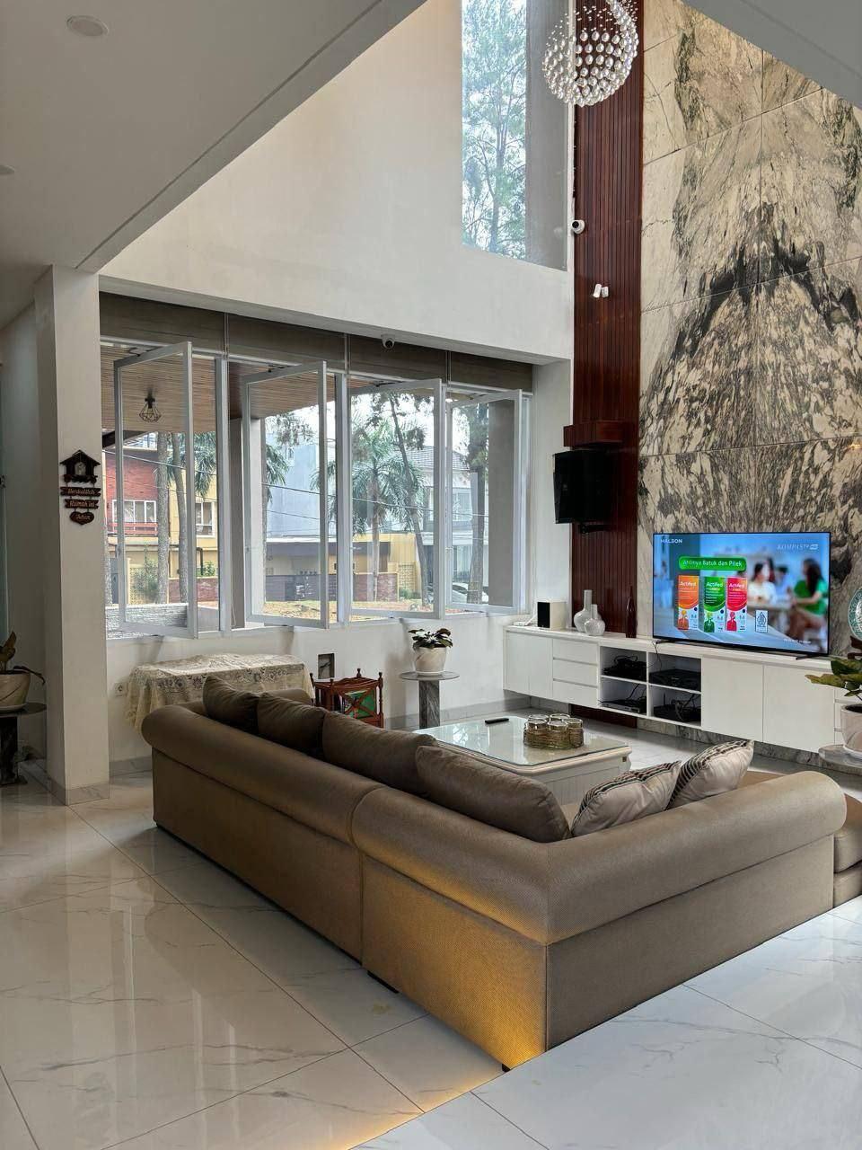 Jual rumah Gading Serpong