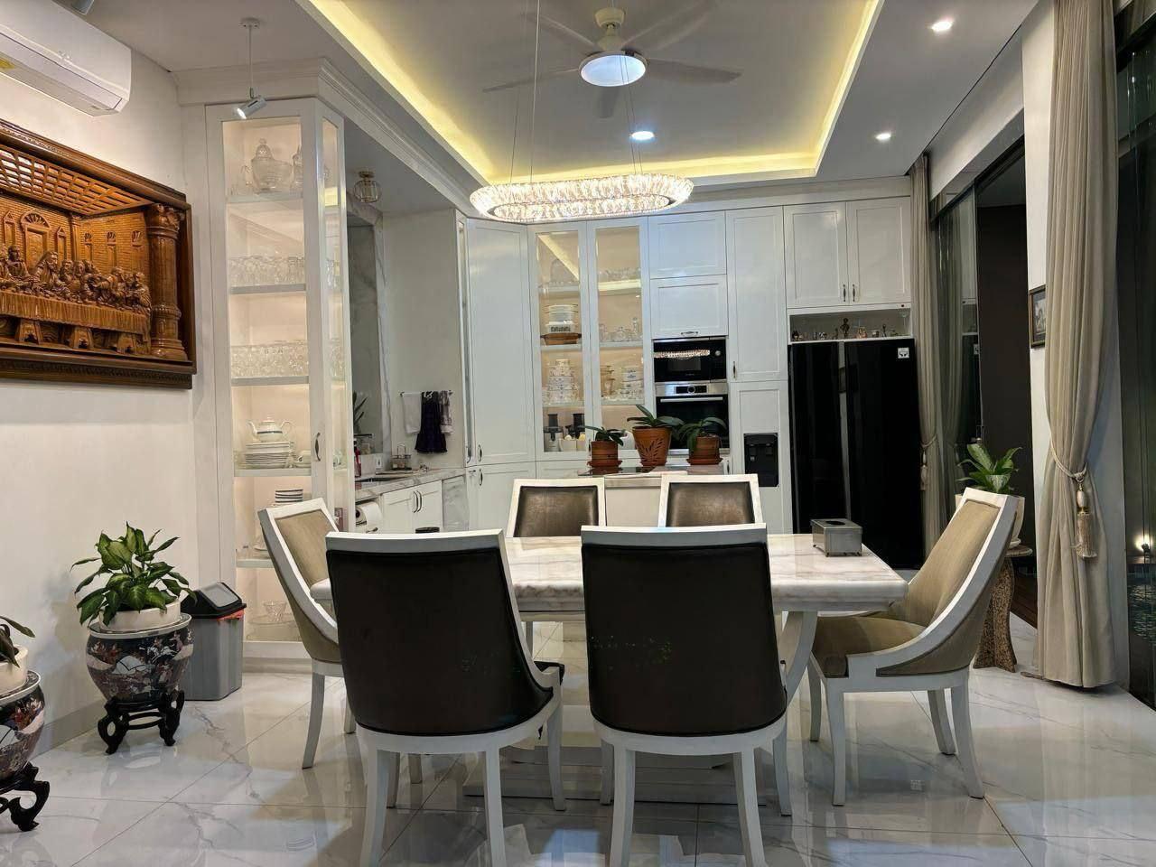 Jual rumah Gading Serpong