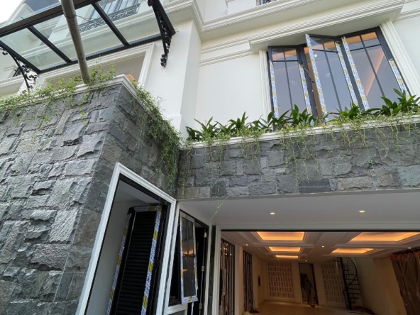 Jual Rumah di Kebayoran Baru