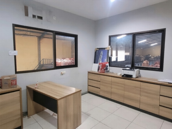 Gudang Surabaya Barat