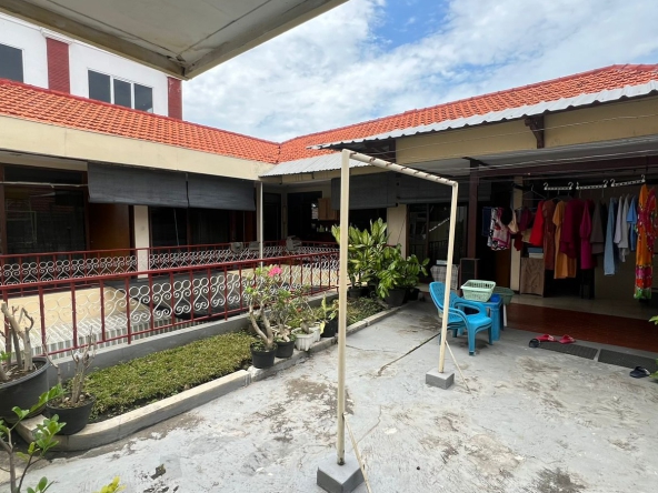 Rumah komersial