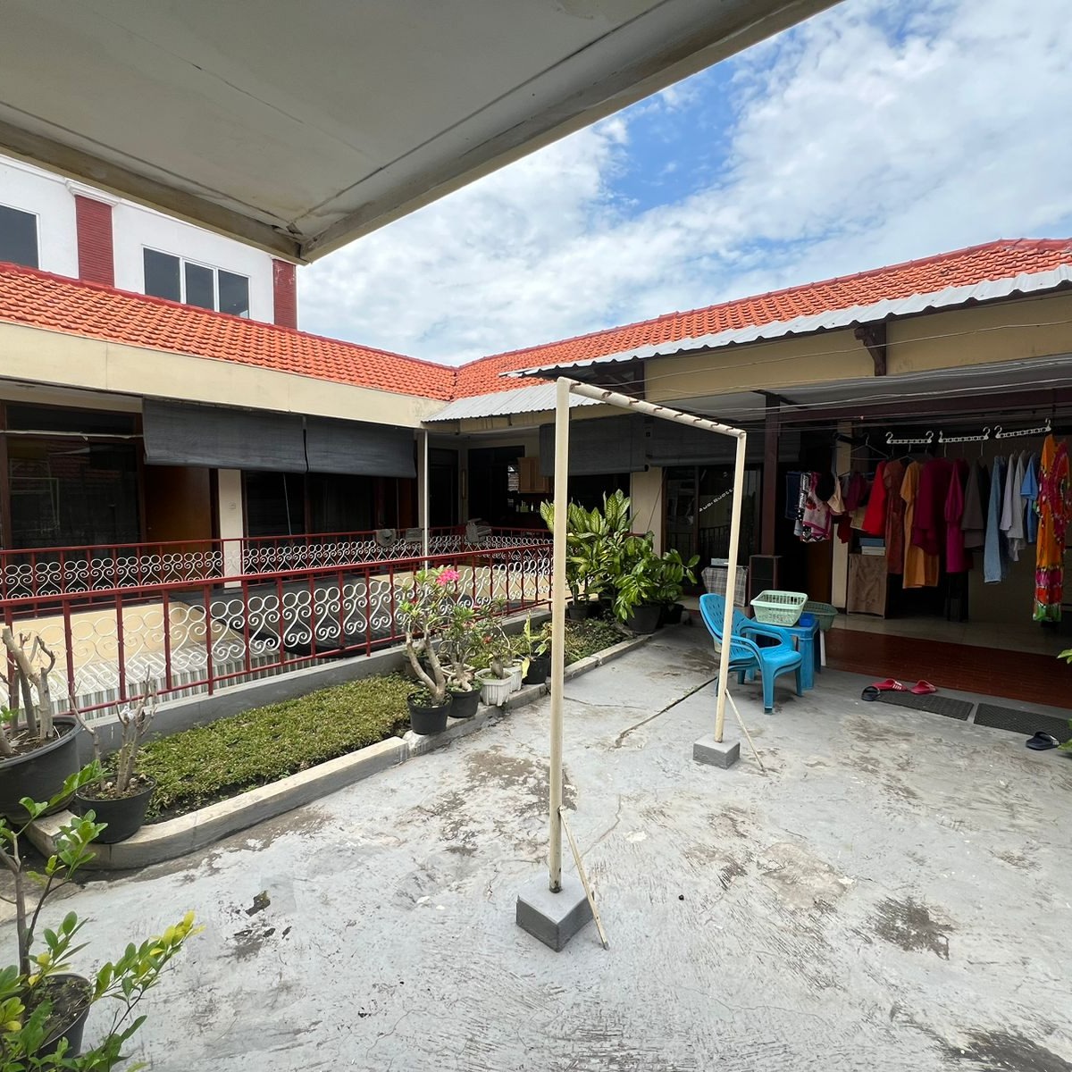Rumah komersial