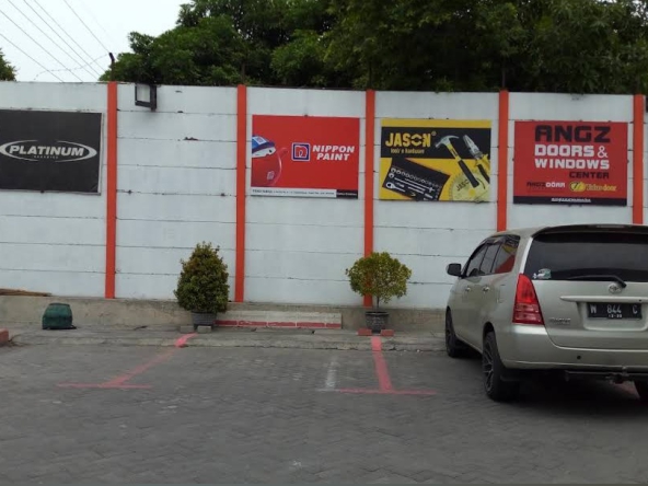 dijual Showroom