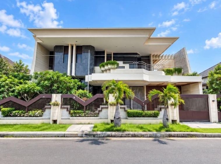 Rumah Mewah di kota Surabaya