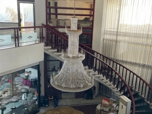 Rumah Mewah di kota Surabaya