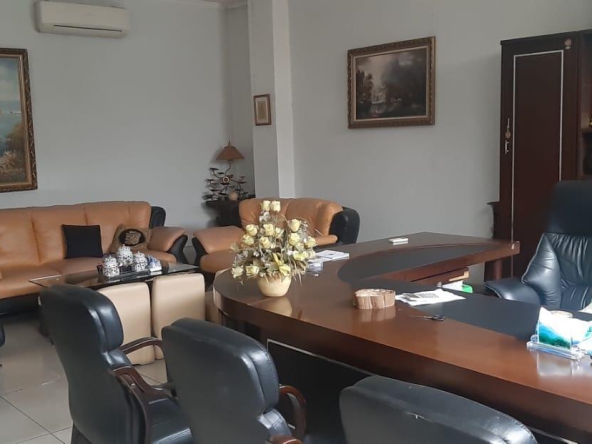 Gedung kantor Dijual