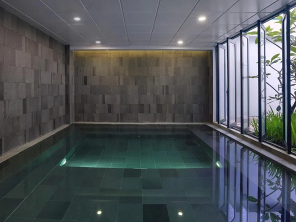 hotel dijual