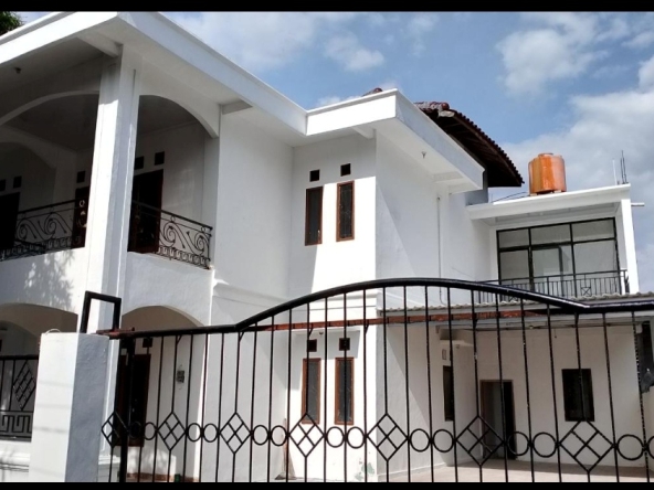 Rumah dijual di Cipayung