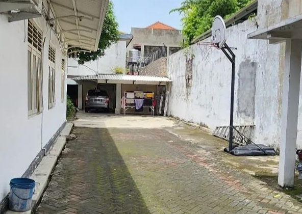 Rumah di pusat kota
