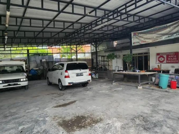 Rumah di pusat kota
