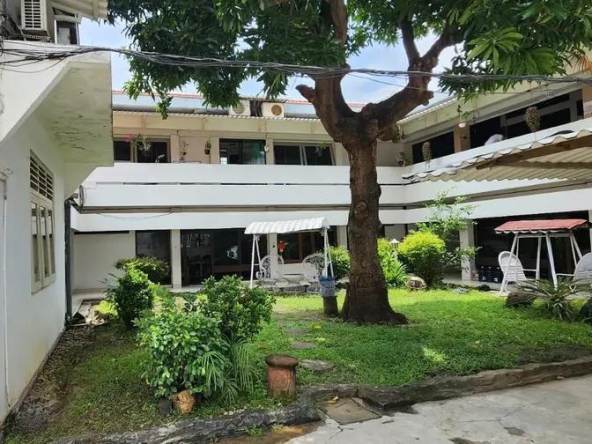 Rumah di pusat kota